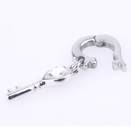 施华洛世奇(Swarovski) 可爱闪耀精致挂件摆件吊坠钥匙扣心扉之匙 1051172