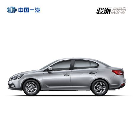 天津一汽 骏派 A70 型动 ￭ 心动 全系车型 64800元 ~ 87800元 银色